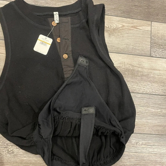Free People Bodysuit NWT Peek Aye Black Textured Henley Sleeveless Top Small - Picture 7 of 10